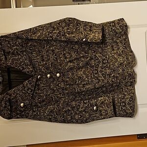 The Pyramid Collection light Blazer/Coat size medium